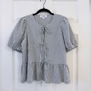 CeCe Bow Tie Front Peplum Hem Striped Top with Puff Sleeves - Women’s L